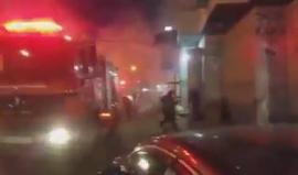 #شاهد 6 إصابات جراء حدوث انفجار أثناء محاولة السيطرة على حريق في مطعم بنابلس