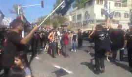 العشرات من رجال الإطفاء الإسرائيليين يتظاهرون في تل أبيب احتجاجا على العمل الشاق في إخماد حرائق البالونات الحارقة في غلاف غزة دون راحة وتعرضهم للخطر
(القناة 12 العبرية)