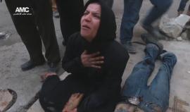 أم سورية تبكي زوجها وأطفالها الذين قضوا في قصف للطيران الحربي على حي الشعّار في #حلب المحاصرة 
تصوير جواد الرفاعي
