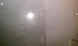 مروحيات الأسد تستهدف المشفى الميداني الوحيد في #داريا بالبراميل المتفجرة وبراميل النابالم الحارق
#سوريا