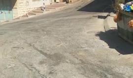 #مباشر أجواء الاستعدادات العيد من منطقة تل الرميدة وسط الخليل التي تقيم قوات الاحتلال حواجز على مداخلها