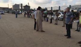 #مباشر 
زيارة من قيادة حركة حماس الزائرين للقطاع "عزت الرشق وماهر عبيد" لمخيم العودة شرق البريج وسط قطاع غزة. 
بث مراسنا : أحمد المقادمة