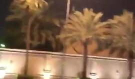 #شاهد
السعودية: فيديو آخر يتداوله نشطاء لإطلاق النارالكثيف قرب قصر الملك سلمان في حي الخزامي بالرياض
#اطلاق_نار_في_حي_الخزامى