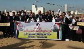 #مباشر مجموعة من المحامين ينظمون وقفة تضامنية تأكيدا على حق العودة من مخيم العودة شرق غزة
بث/ عبد الرحمن الربعي