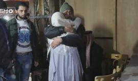 أسيرات يخرجن من سجون الأسد بصفقة تبادل أجراها "فيلق الرحمن" مع النظام بالغوطة الشرقية 
تغطية: ياسر الدوماني