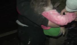 اللحظات الأولى للمجزرة التي ارتكبتها الطائرات نظام السوري بحق المدنيين في بلدة كفر نبل بريف إدلب