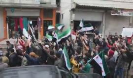 تظاهرة في مدينة #الأتارب بريف #حلب الغربي دعما للمحاصرين بالمدينة المنكوبة