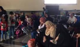 #بث_مباشر 
استمرار معاناة المسافرين داخل صالة المغادرة منذ ساعات  الصباح بانتظار السلطات المصرية السماح لهم بالدخول الى الجانب المصري 
تصوير مراسلنا عبد الرحمن الكحلوت