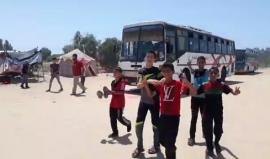 #مباشر 

استمرار توافد الحشود لمخيم العودة شرق المحافظة الوسطى للمشاركة في #مليونية_القدس .

بث مراسلنا : أحمد المقادمة