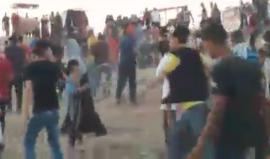 #مباشر إطلاق جنود الاحتلال قنابل الغاز والاعيرة النارية صوب الحرائر والثائرات على الحدود الشرقية لمدينة غزة
بث/ عبد الرحمن الربعي