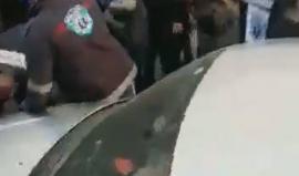 #عاجل| مشاهد من موقع عمليتي إطلاق النار والطعن في شرقي تل أبيب والتي أسفرت عن إصـابة 5 مستوطنين حتى اللحظة