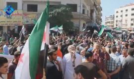 خروج مظاهرة في مدينة #ادلب طالبت باسقاط نظام الاسد في #يوم_الغضب_السوري