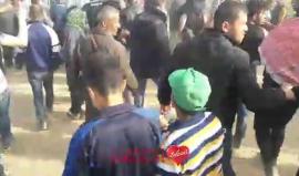 اهالى شمال غزة ينتفضون في وجه المحتل ويتجهون جميعهم بإتجاه الحدود بشكل سلمى

بث انس الشريف