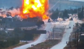 بالفيديو.. لحظة تفجير ضخم استهدف دورية روسية تركية جنوب إدلب