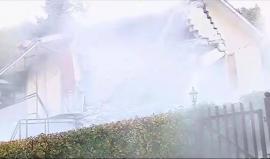 شاهد لحظة انهيار منزل قرب نورسا في ايطاليا بسبب زلزال قوي ضرب البلاد صباح اليوم