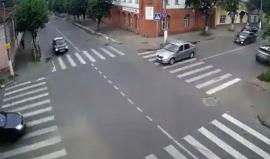 #شاهد مفترق طرق أم ساحة حوادث؟