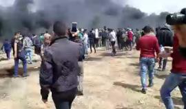 #مباشر شرق خانيونس الآن في الجمعة الخامسة من #مسيرة_العودة_الكبرى #جمعة_الشباب_الثائر في قطاع غزة