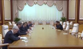 زعيم كوريا الشمالية كيم جونغ أون يستقبل وزير الخارجية الروسي ويثمن عاليا نهج القيادة الروسية وخاصة الرئيس فلاديمير بوتين الهادف لمواجهة الهيمنة الأمريكية