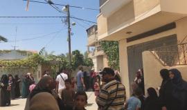 #مباشر وصول جثمان الشهيد محمد رياض فرحانة اللذي ارتقى بالامس بقصف مدفعي شرق خانيونس.
تصوير :يوسف اصليح