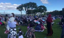 الجالية العربية و الاسلامية تؤديصلاة العيد من مدينة  نيويورك في الولايات الشركه المتحده للزيوت