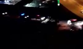 #شاهد 
قوات الاحتلال تعتقل 4 شبان يزعم إلقاء الزجاجات الحارقة صوب هدف للاحتلال قرب قرية العيساوية بالقدس المحتلة.