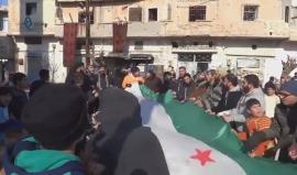 ريف حمص - مظاهرة في مدينة تلبيسة بـ جمعة "الثورة تجمعنا" وطالبت بإسقاط النظام وتوحد الفصائل