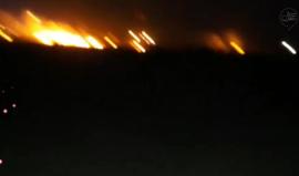 #مباشر اقتحام وحرق موقع كرم ابو سالم الإسرائيلي شرق رفح جنوب قطاع غزة من قبل عدد كبير من المتظاهرين