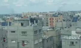 #شاهد استمرار المواجهات على السياج الفاصل في عدة مناطق من جنوب قطاع غزة حتى شماله . 
#القدس_عاصمة_فلسطين