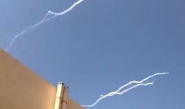 فيديو آخر يظهر اعتراض صواريخ أطلقها الحوثيون على جازان في #السعودية