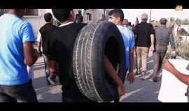 #شاهد| المسيرة الحاشدة التي انطلقت من مدخل خزاعة مروراً بمخيم العودة إلى شارع جكر شرق خانيونس.
انتاج: شبكة خانيونس الإعلامية