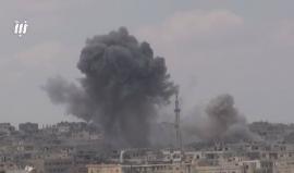 مشاهد للقصف المتواصل على أحياء درعا البلد من الطيران الحربي وصواريخ الفيل
تصوير نبأ