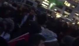 #شاهد من  مظاهرة برلين في ألمانيا نصرة للقدس ورفضا لإعلانها من قبل ترامب عاصمة للكيان الإسرائيلي . 
#القدس_عاصمة_فلسطين
#جمعة_النفير_للقدس