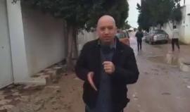 مراسل القناة العاشرة "الإسرائيلية" يصل الى #تونس بطريقة غير مباشرة "كيهودي" وبطريقة متخفية ينقل تفاصيل عملية اغتيال المهندس الزواري!

المراسل قال ان السبب وراء اغتياله ربما هو الأخطر بالنسبة لإسرائيل وهو عمله على تطوير غواصات يتم التحكم بها عن بعد وهو الم