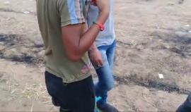 بالحجارة.. #شاهد لحظة إسقاط الشبان لطائرة تصوير تابعة للاحتلال شرق خانيونس