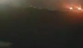 جانب من المواجهات التي اندلعت مع الاحتلال في مخيم شعفاط بالقدس المحتلة ليلا