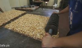 #شاهد | صناعة حلوى "الحلقوم" في غزة.