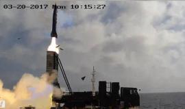 #فيديو الصناعات الجوية الصهيونية تجري تجربة صاروخية على منظومة السلاح الجديد LORA 

التجربة أجريت على صاروخ ارض ارض بعيد المدى بوزن 1.6 طن تقريبًا يصل مداه لـ 400 كم