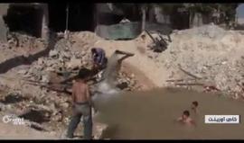 #شاهد آثار القنابل الإرتجاجية التي استهدفت حلب

تقرير: عمار جابر