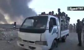 موجة نزوح  من المدنيين نحو قرية القيارة جنوب مدينة الموصل بعد انطلاق عملية تحرير المدينة من تنظيم داعش الإرهابي