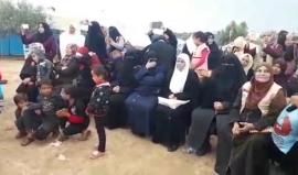 #مباشر 

جولة ميدانية من مخيم العودة شرق البريج بالمحافظة الوسطى من قطاع غزة .

بث مراسلنا : أحمد المقادمة