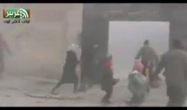 شاهد هلع الأطفال وهروبهم من المدرسة نتيجة قصف جوي استهدف مدينة #عربين وأسفر عن استشهاد ثلاثة أشخاص وجرح آخرين