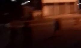 في كل منطقة يدخلوها يتم مواجهتهم هكذا 

جانب من تصدي الشبان لإقتحام قوات الاحتلال مخيم نور شمس شرق طولكرم فجر اليوم