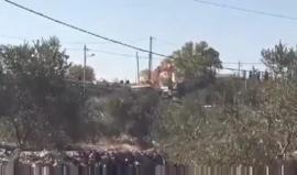 #فيديو : مسجد أم القرى -قيد الإنشاء- الذي هدمته قوات الاحتلال في حي وادي الحمص ببلدة صورباهر جنوبي القدس المحتلة قبل قليل.