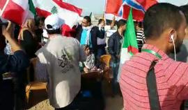 #شاهد نشطاء يشاركون باعلام بعض الدول العربية في #مسيرة_العودة_الكبرى 
تصوير عبد الرحمن الكحلوت