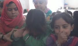 خمسة آلاف يتيم في إدلب لا يجدون من يُعيلهم ! 
تقرير قاسيون 
#سوريا