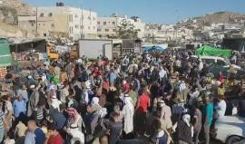 #شاهد .. الحركة في " سوق الحلال" بمدينة الخليل قبيل عيد الاضحى المبارك .