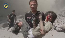 مشاهد مؤثرة في من القصف على حي المشهد في #حلب اليوم