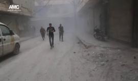 اللحظات الأولى للقصف الجوي على حي المشهد في مدينة #حلب المحاصرة 
مركز حلب الإعلامي