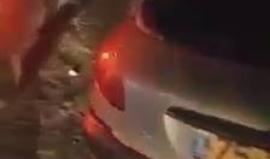 #شاهد | مركبة الشبان الأربعة الذين تم اطلاق النار صوبهم قرب مدخل مخيم الجلزون شمال رام الله، ما أدى لارتقاء شهيد وإصابة 3 آخرين بجراح خطيرة .