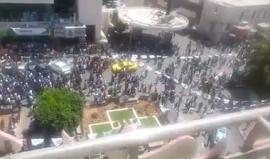 #شاهد هتافات غاضبة خلال مسيرة للمواطنين عند دوار الشهداء في نابلس تنديدا بجريمة إعدام أحمد حلاوة بسجن الجنيد صباح اليوم
